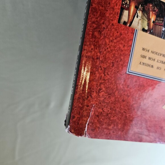 Jim Murray's Complete‎ Book of Whisky Large Hardcover Coffee Table Book - Picture 7 of 13